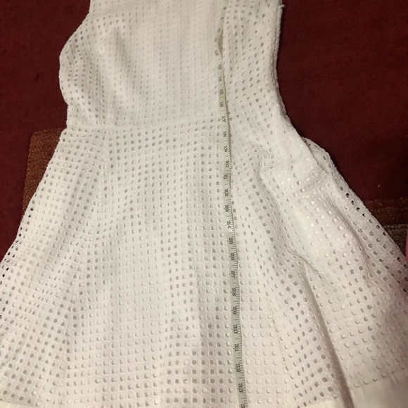 Tommy Hilfiger Fit and Flare White Dress (size 8) - Picture 5 of 6
